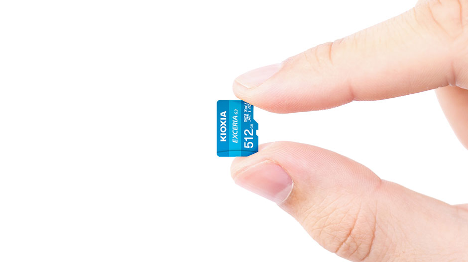 手持 EXCERIA G3 microSD 記憶卡